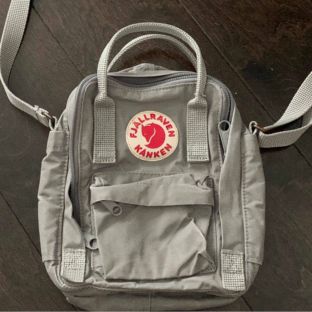 VINTAGE FJALLRAVEN KANKEN MINI CROSSBODY